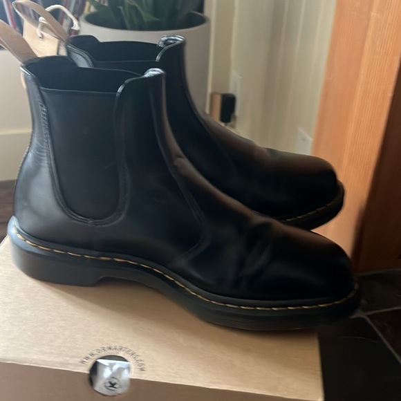 Dr Marten's Vegan 2976 Felix Chelsea Boot size 12 - Picture 6 of 6